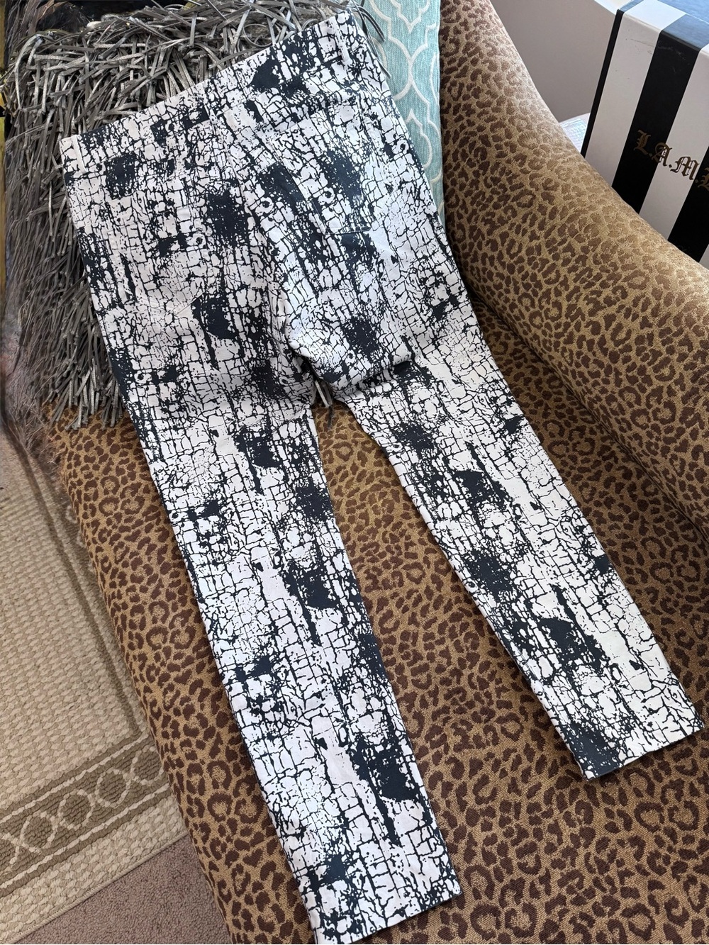 EUC L.A.M.B. RARE Black and White Pants with Black Edgy Graphics- 8 - Picture 5 of 8